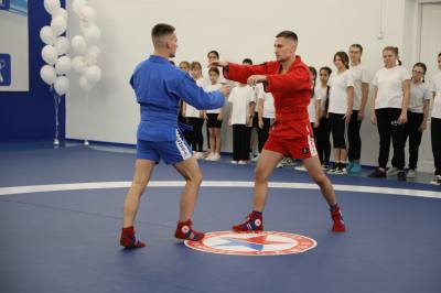  Благодаря проекту «Самбо в школу» модернизируют спортзалы школ Нижневартовска 