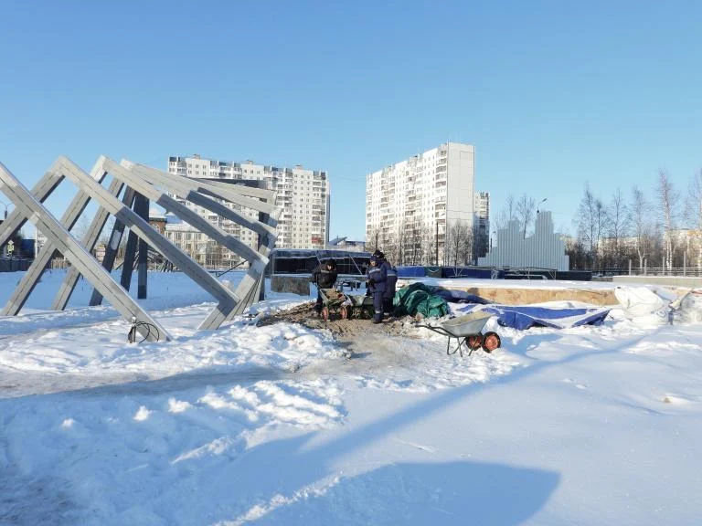 Реконструкция сквера Строителей близится к завершению