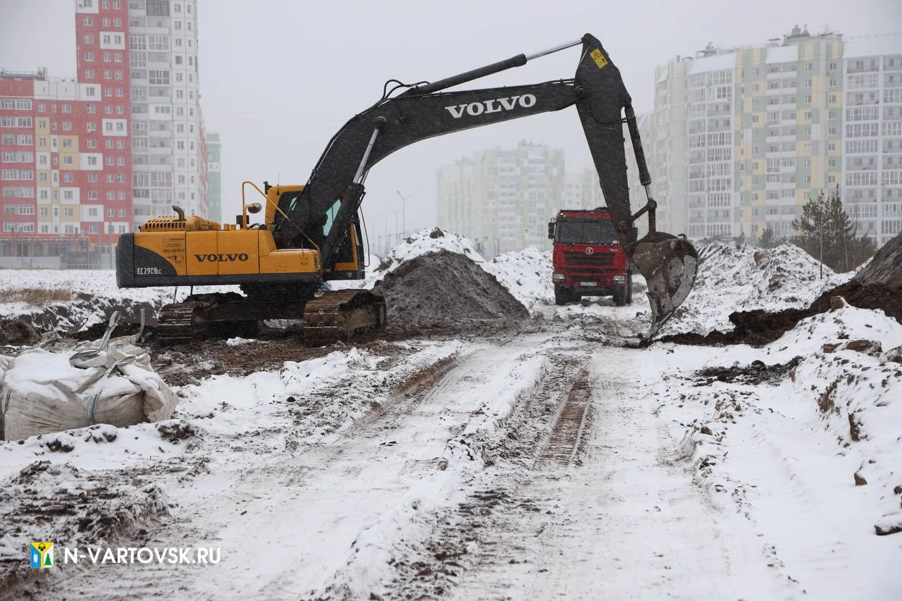 Дорожное строительство в новых микрорайонах /ФОТО/