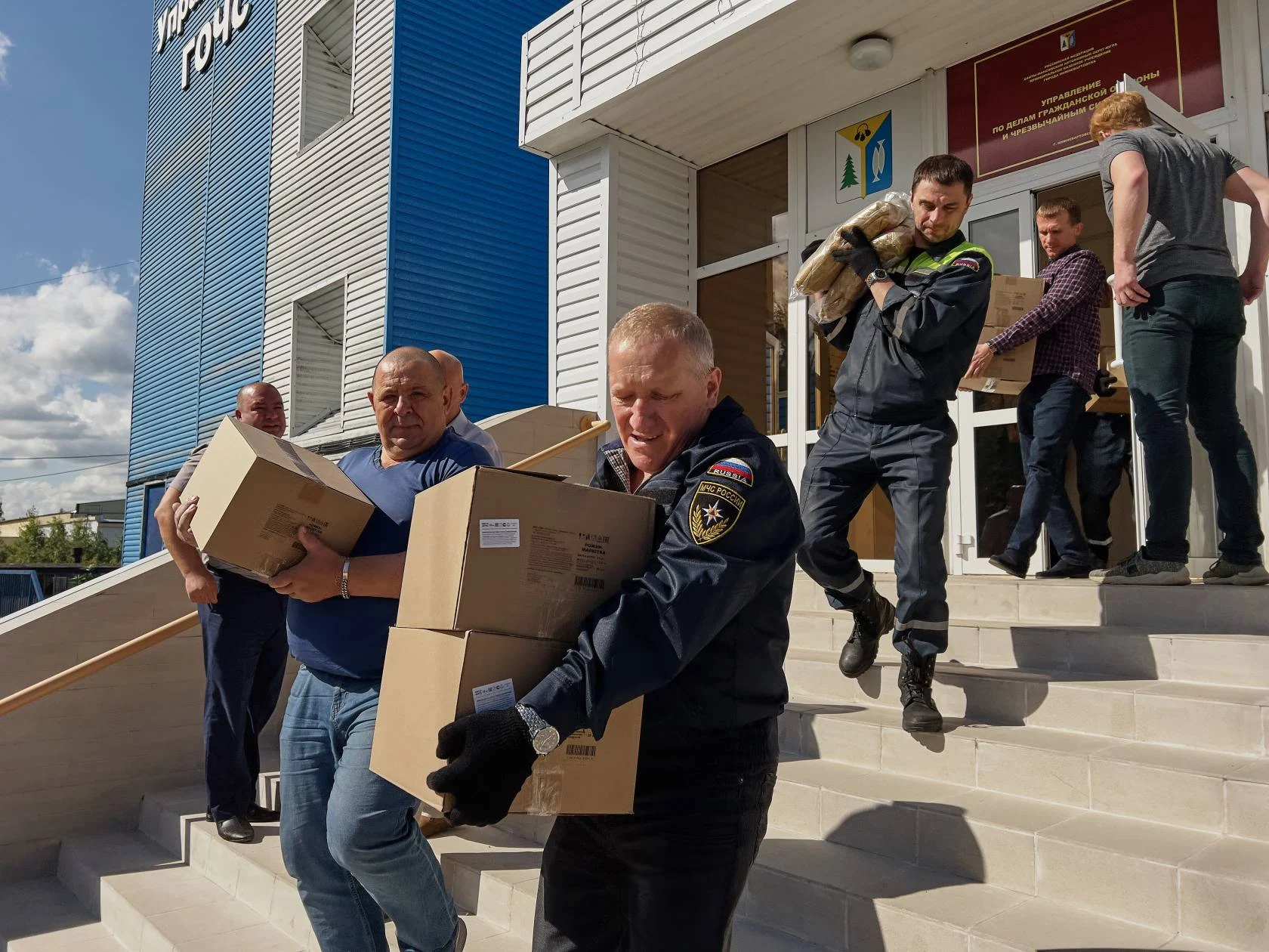 Гуманитарная миссия продолжается /ФОТО/ 