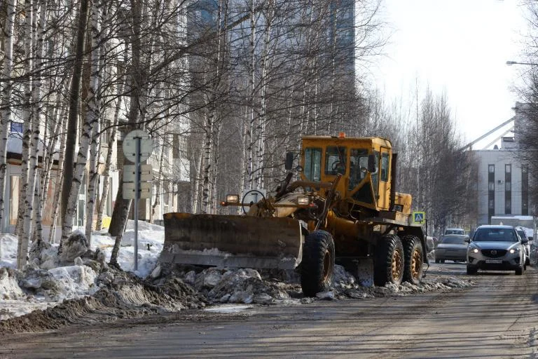 Снегоуборочная техника работает в круглосуточном режиме